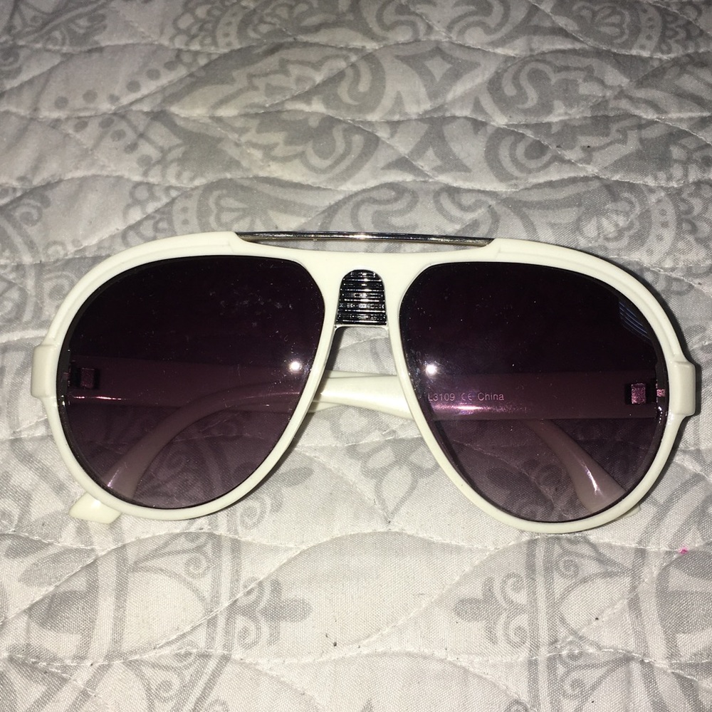 Aviator sunglasses